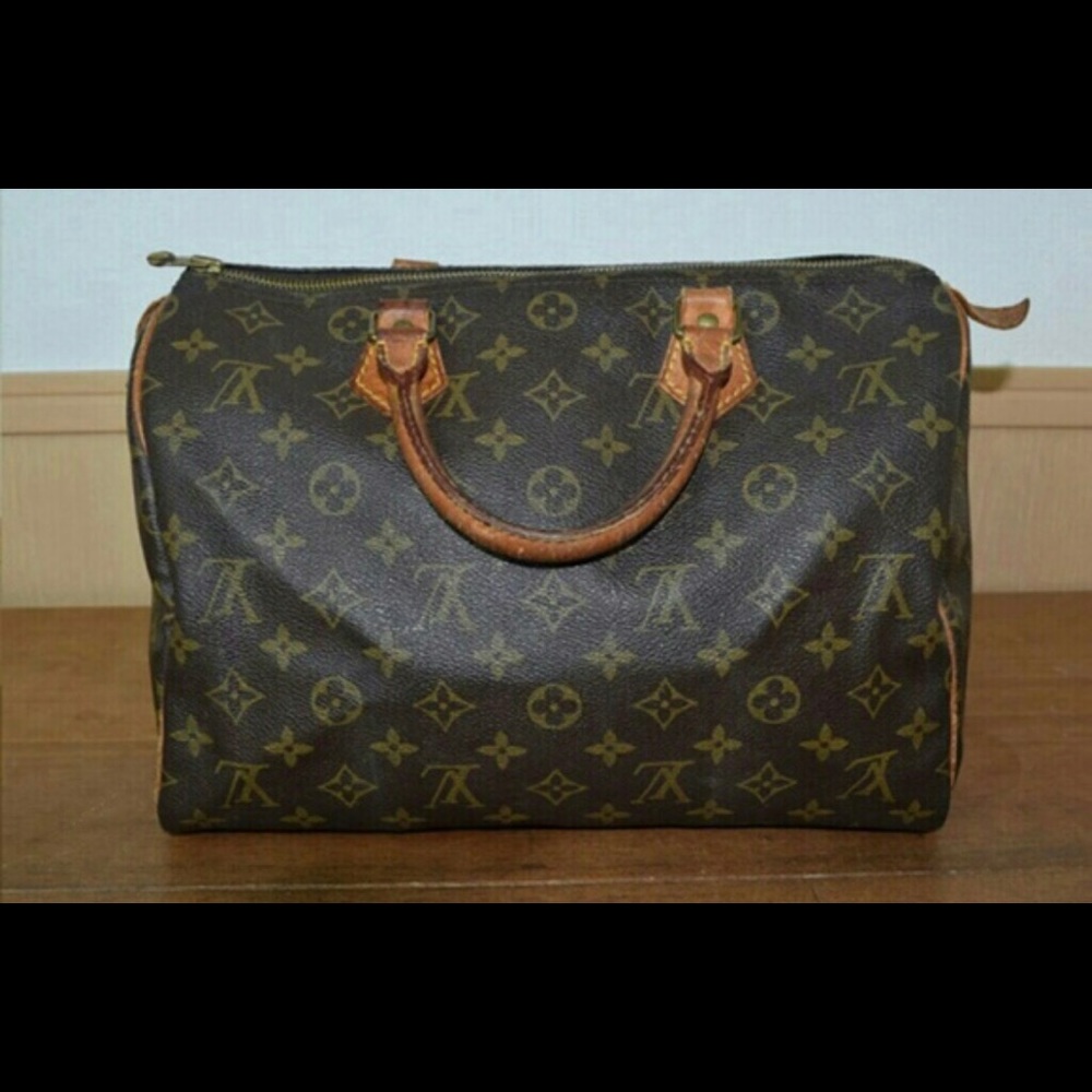 SALE! Authentic Louis Vuitton Speed 30
